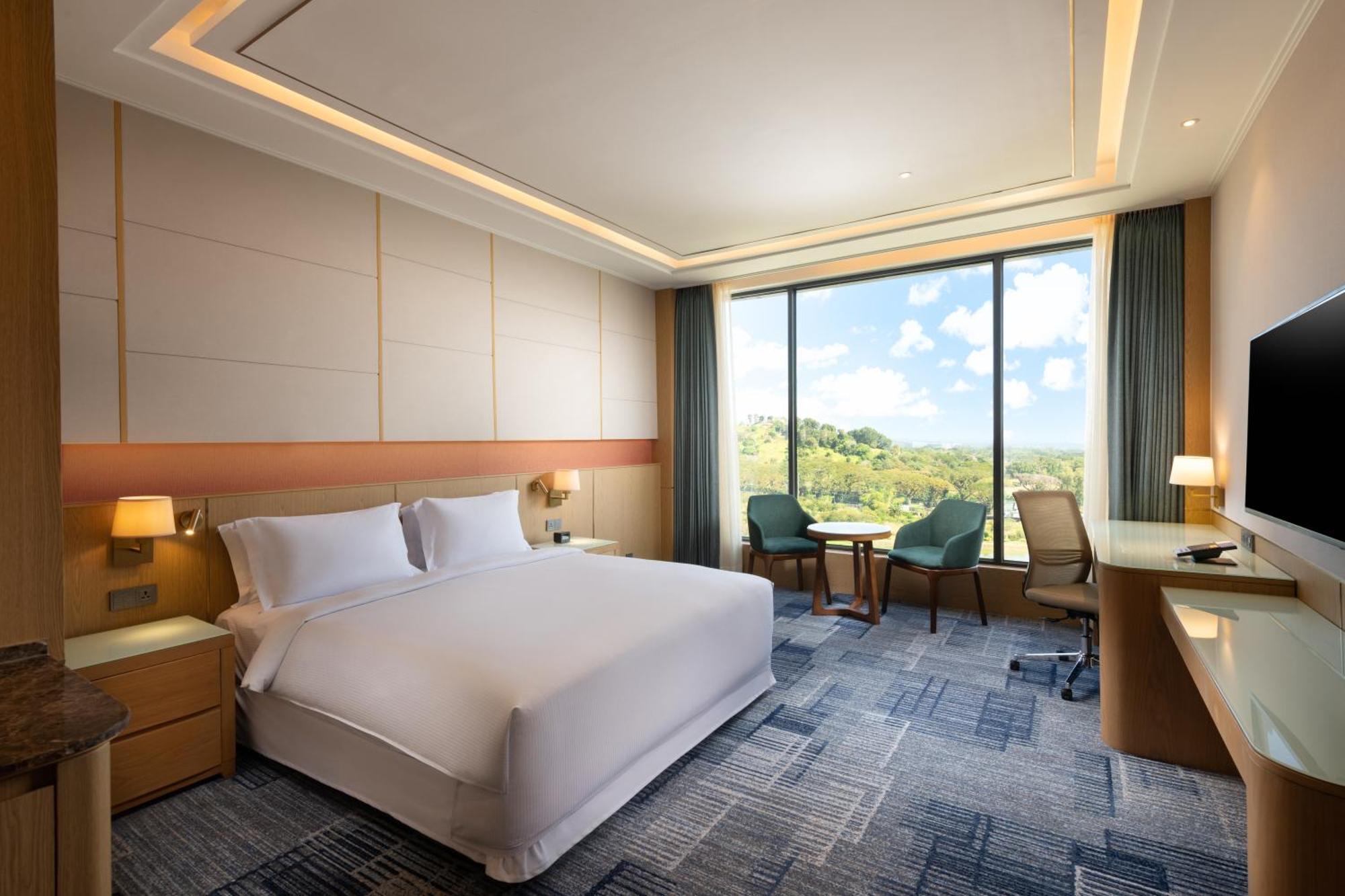 Hilton Clark Sun Valley Resort Clark Field Esterno foto